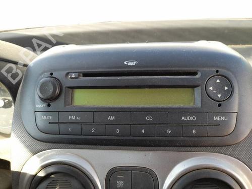 Used Radio FIAT QUBO (225_) 1.3 D Multijet (225CXB1A, 225AXB1A, 225CXB11, 225AXB11,... (75 hp) 29400016