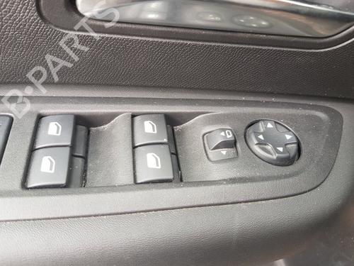 Used Left front window switch CITROËN C4 III (BA_, BB_, BC_) 1.5 BlueHDi 130 (BBYHZB) (131 hp) 13543511