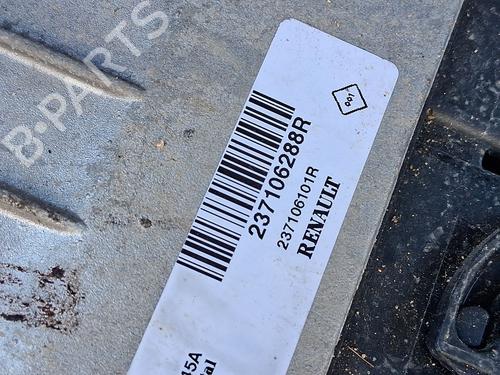 Used Engine control unit (ECU) Engine control unit (ECU) RENAULT MEGANE IV Hatchback (B9A/M/N_) 1.2 TCe 130 (B9MR) (130 hp) 33626167 33626167