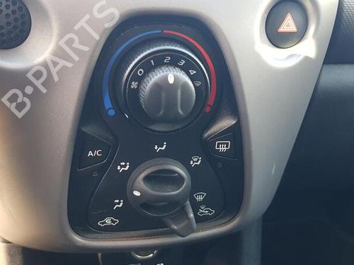 Used Climate control PEUGEOT 108 1.0 VTi 72 (72 hp) 29254070