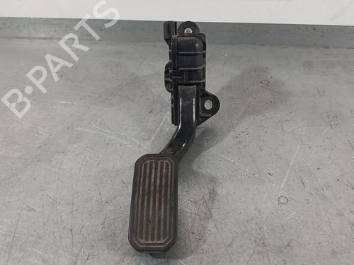 pedal-toyota-prius-liftback-_w2_-2003-2004-2005-2006-2007-2008-2009-2010-39146816 main image