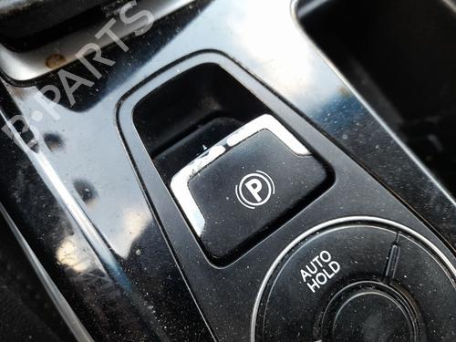 BP30178983I18 main image