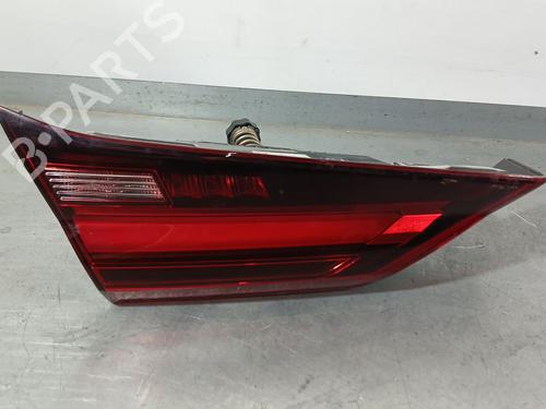 left-tailgate-light-bmw-1-f40-2019-30635822 main image