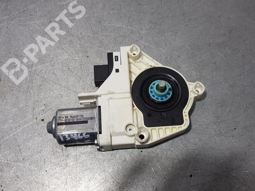 Used Left front window motor SKODA YETI (5L) 1.2 TSI (105 hp) 9044657
