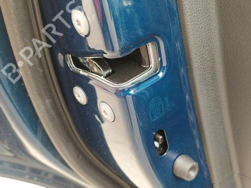 rear-left-lock-toyota-c-hr-_x1_-2016-33427578 main image