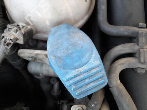 Used Windscreen washer tank VW GOLF V (1K1) 1.9 TDI (105 hp) 27805727