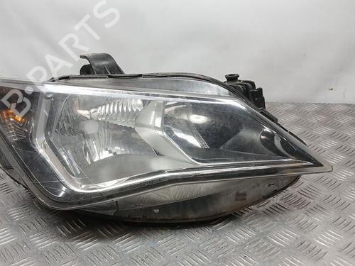 Used Right headlight SEAT IBIZA IV (6J5, 6P1) 1.2 TSI (105 hp) 25605549