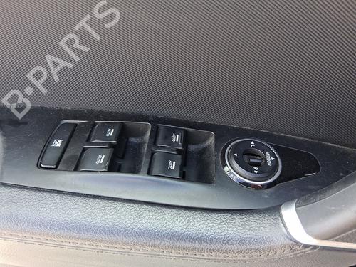 Used Left front window switch Left front window switch HYUNDAI i40 I (VF) 1.7 CRDI (141 hp) 33959724 33959724