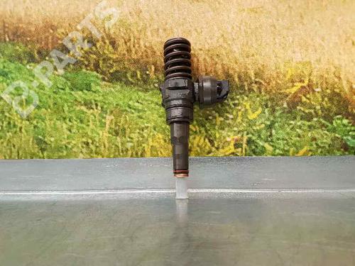 Used Injector VW GOLF V (1K1) 1.9 TDI (105 hp) 1657725