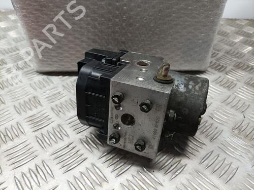 Used ABS pump NISSAN PRIMERA Hatchback (P11) [1996-2002]  9250726