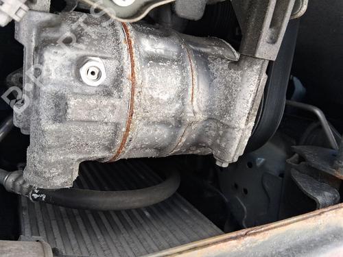 Used AC compressor AC compressor RENAULT MEGANE IV Hatchback (B9A/M/N_) 1.2 TCe 130 (B9MR) (130 hp) 33626173 33626173