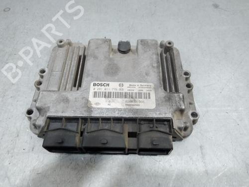 Used Engine control unit (ECU) RENAULT SCÉNIC II (JM0/1_) [2003-2010]  26711934