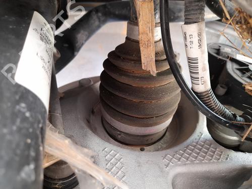 Used Right rear driveshaft LAND ROVER RANGE ROVER EVOQUE (L551) 2.0 D150 MHEV 4x4 (150 hp) 30319511