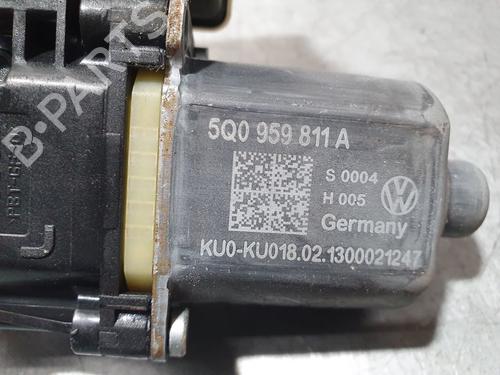 Left rear window motor SEAT LEON (5F1)  | BP15217000E23 