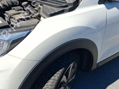 left-front-fenders-kia-stonic-yb-2017-40452998 main image