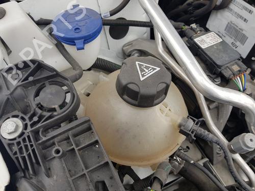 Used Expansion tank PEUGEOT 308 II (LB_, LP_, LW_, LH_, L3_) [2013-2021]  13493580
