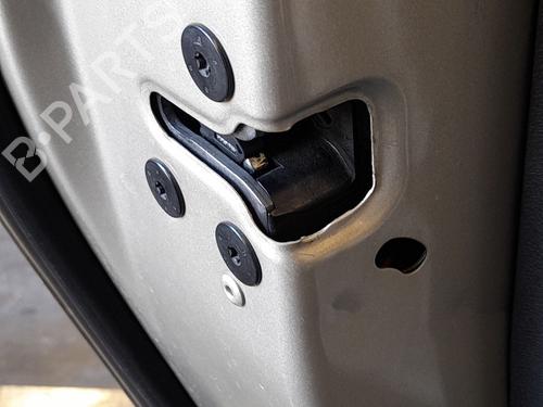Venstre bagtil lås Venstre bagtil lås RENAULT GRAND SCÉNIC III (JZ0/1_) 1.5 dCi (JZ09, JZ0D, JZ10, JZ14, JZ1G, JZ29, JZ2C) (110 hp) 37218008 37218008