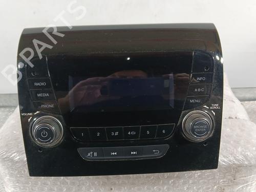 Used Radio Radio 37263795 37263795