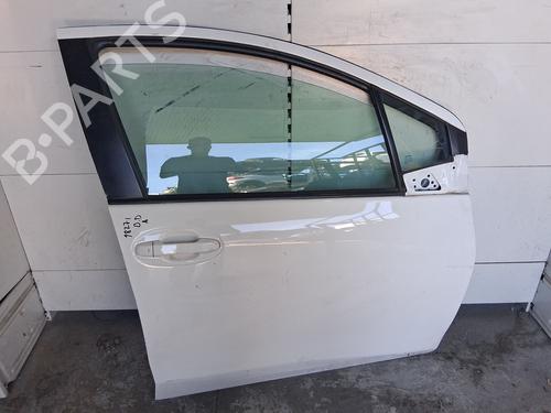 right-front-door-toyota-yaris-_p13_-2010-2011-2012-2013-2014-2015-2016-2017-2018-2019-2020-40008974 main image