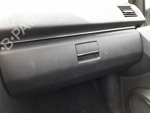 Used Glove box MERCEDES-BENZ B-CLASS Sports Tourer (W245) B 180 CDI (245.207) (109 hp) 28380372