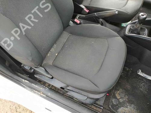 Right front seat AUDI A1 (8X1, 8XK) 1.6 TDI | BP24675177C16 