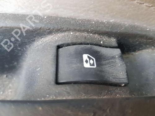 Used Left rear window switch RENAULT GRAND SCÉNIC II (JM0/1_) [2004-2009]  19021609