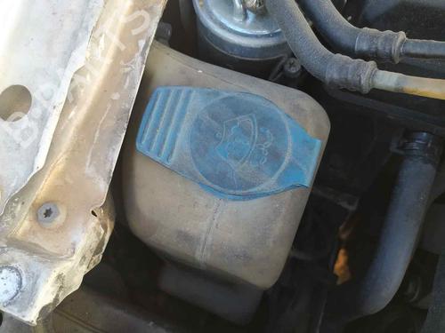Used Windscreen washer tank VW GOLF IV (1J1) 1.9 TDI (90 hp) 25603937