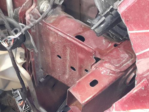Used Front bumper reinforcement Front bumper reinforcement 37218185 37218185