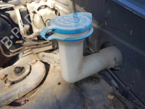 Used Windscreen washer tank SUZUKI GRAND VITARA I (FT, HT) [1998-2008]  15602914