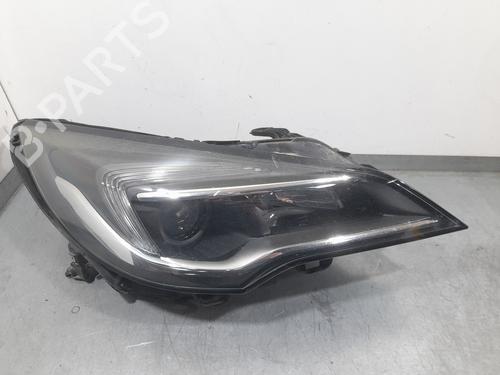 Used Right headlight OPEL ASTRA K Sports Tourer (B16) 1.6 CDTi (35) (136 hp) 30538578