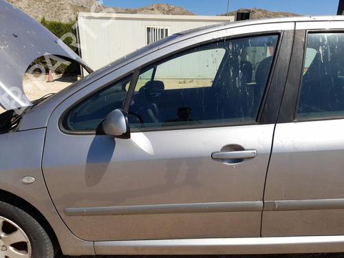 Used Left front door PEUGEOT 307 (3A/C) 2.0 HDi 90 (90 hp) 30145097