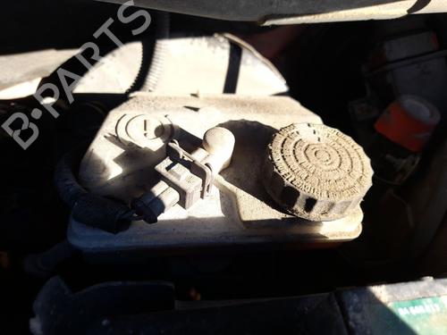 Used Brake master cylinder PEUGEOT 206 Hatchback (2A/C) 1.4 i (75 hp) 30624236