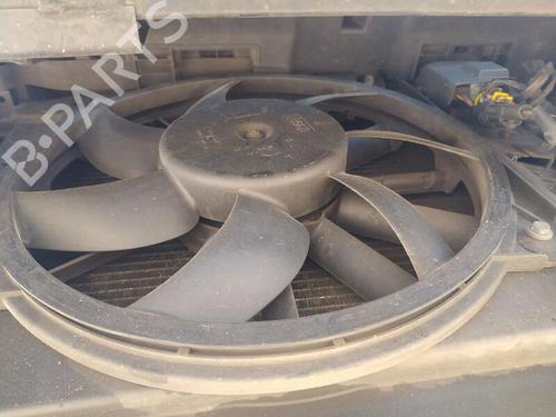 Used Radiator fan PEUGEOT 5008 (0U_, 0E_) [2009-2017]  24618078