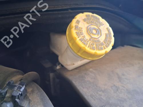 brake-master-cylinder-citroen-c4-cactus-2014-38255698 main image