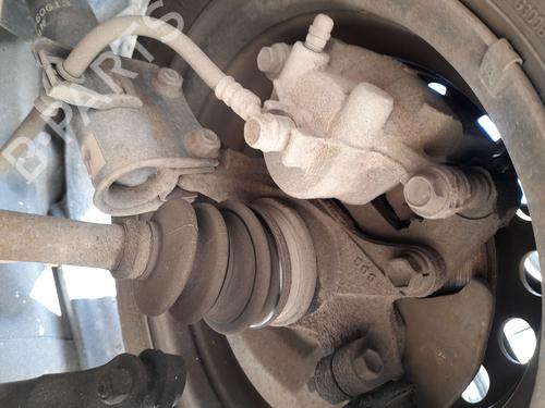 Used Left front steering knuckle SUZUKI BALENO Hatchback (EG) 1.3 i 16V (SY413) (85 hp) 32028352