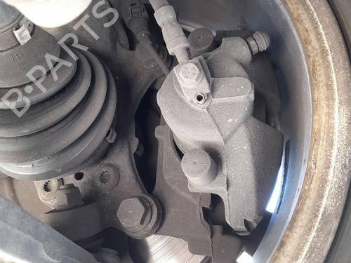 Used Left front brake caliper Left front brake caliper VW EOS (1F7, 1F8) 2.0 TDI (140 hp) 33831721 33831721