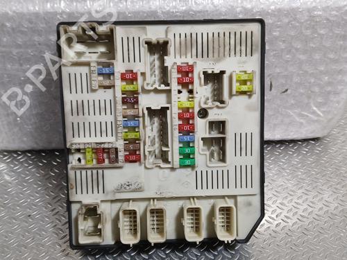 fuse-box-renault-megane-iii-hatchback-bz01_-b3_-2008-40194995 main image