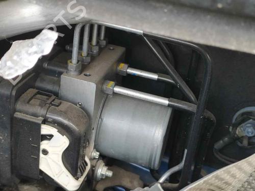 Used ABS pump RENAULT CLIO V (B7_) [2019-2025]  24114507