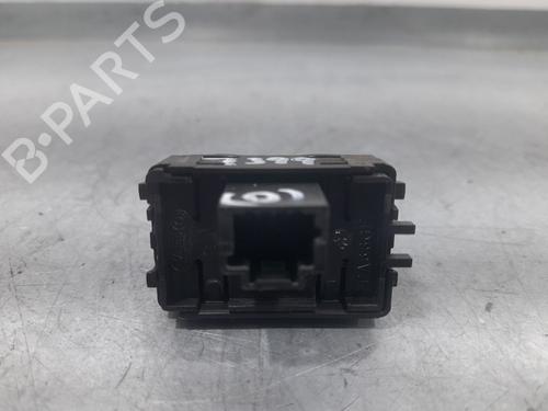 Left rear window switch RENAULT KADJAR (HA_, HL_) 1.5 BLUE dCi 115 (HLA6) | BP32335656I29
