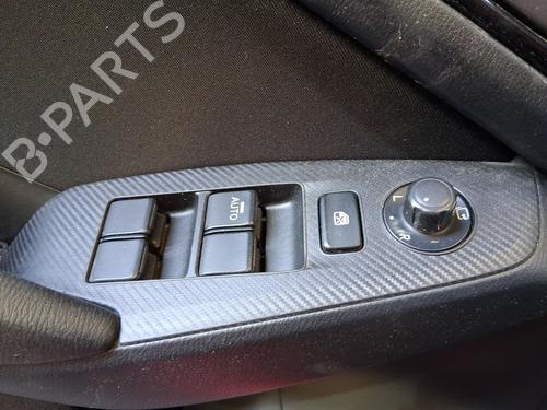 Used Left front window switch Left front window switch 38311616 38311616