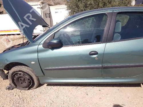 Used Left front door PEUGEOT 206 Hatchback (2A/C) [1998-2012]  23957164
