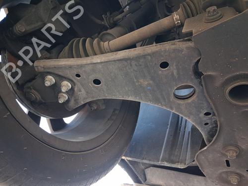 Used Right front suspension arm Right front suspension arm 38096109 38096109