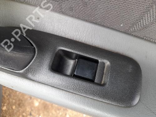 Used Right rear window switch NISSAN PRIMERA Hatchback (P11) 2.0 TD (90 hp) 31014960