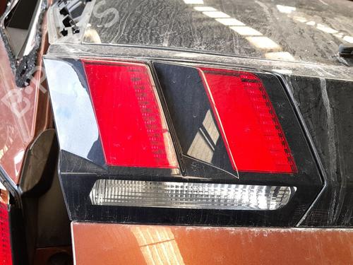 Used Left tailgate light Left tailgate light 37274839 37274839