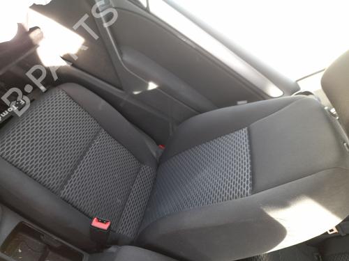 Used Right front seat VW GOLF VI (5K1) 1.2 TSI (105 hp) 29862527