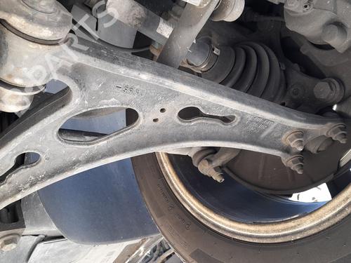 Venstre foran bærearm Venstre foran bærearm VW EOS (1F7, 1F8) 2.0 TDI (140 hp) 33831685 33831685