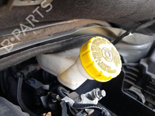 Used Brake master cylinder CITROËN C3 / C3 ORIGIN III (SX) 1.2 VTi 82 (82 hp) 28296849