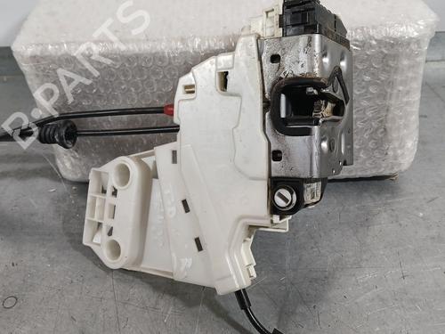 rear-right-lock-fiat-500x-334_-2014-33467803 main image