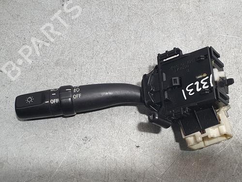 Mando luces Mando luces TOYOTA COROLLA Verso (ZER_, ZZE12_, R1_) 2.2 D-4D (AUR10_, AUR10R) (136 hp) 7791530 7791530