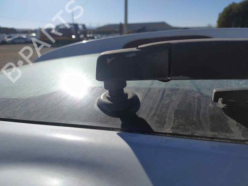 Used Rear wiper motor KIA VENGA (YN) 1.4 CVVT (90 hp) 24672395